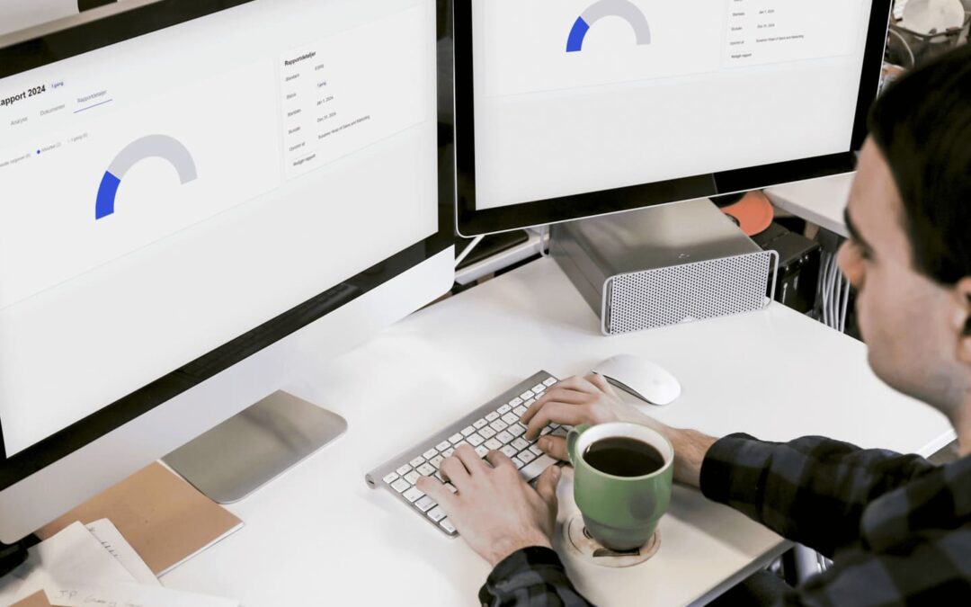 Medarbejder arbejder i E-SG.cloud med ESG rapportering